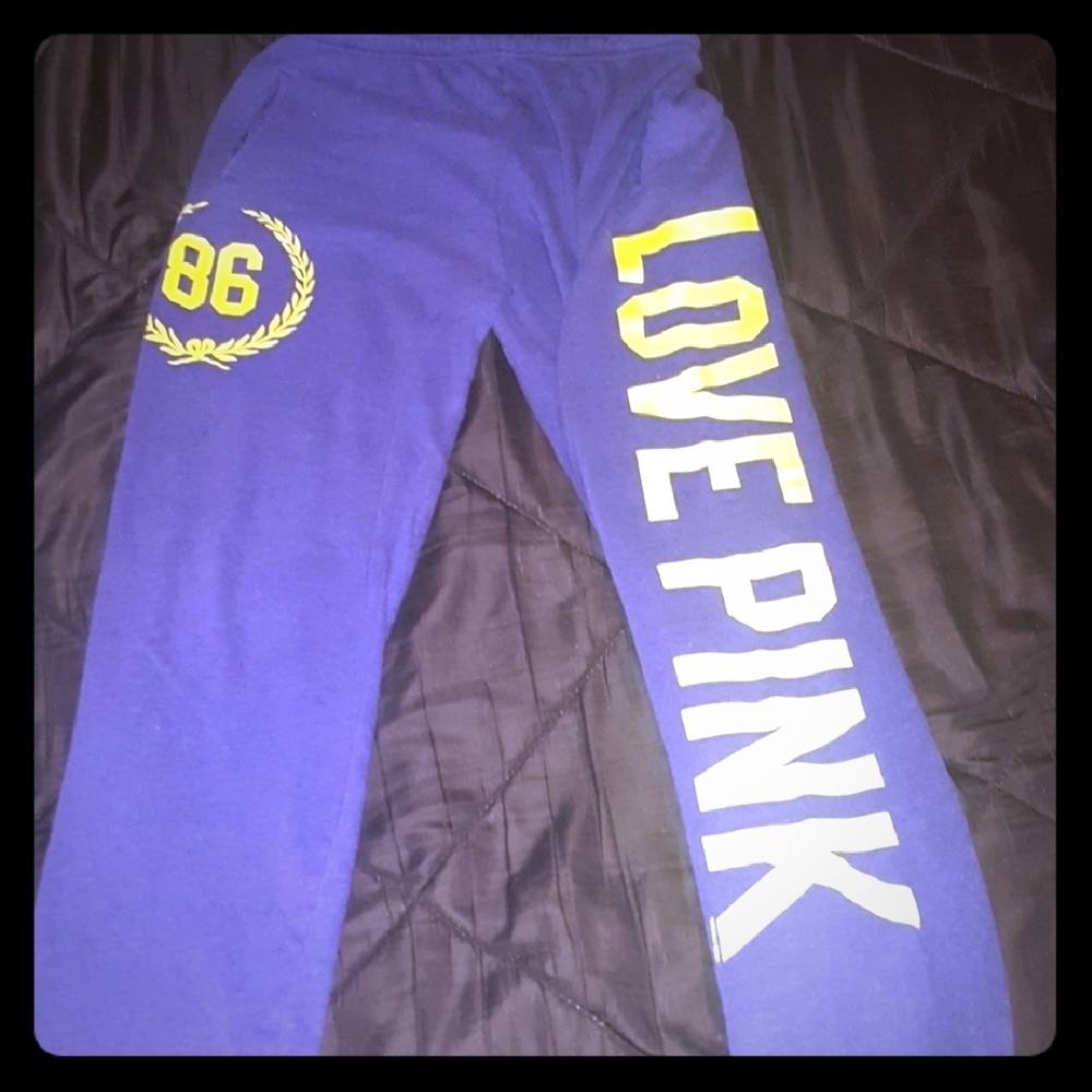VS PINK sweats